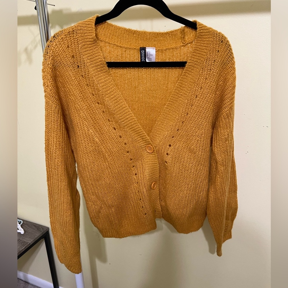 H&M yellow cardigan